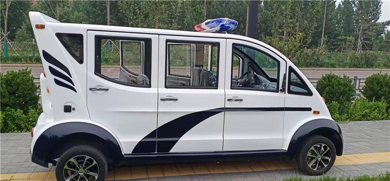 木垒警用巡逻车
