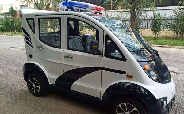 木垒警用巡逻车